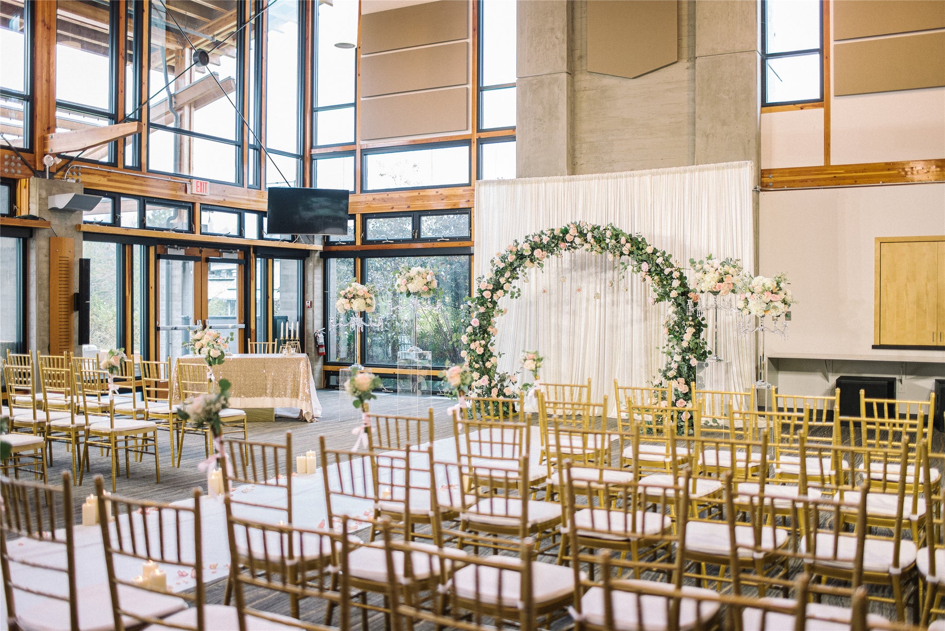 Gold Chiavari Chair - Fino Decor