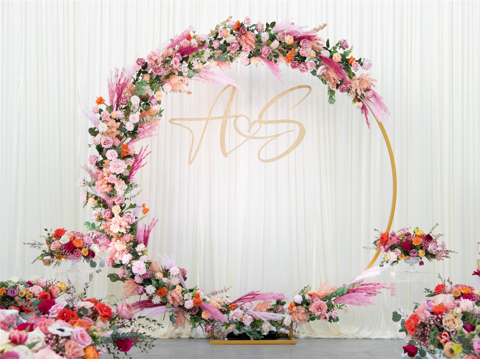 Metal Round Wedding Arch/ Circle Wedding Arch Only (Square Pipe) - Fino Decor