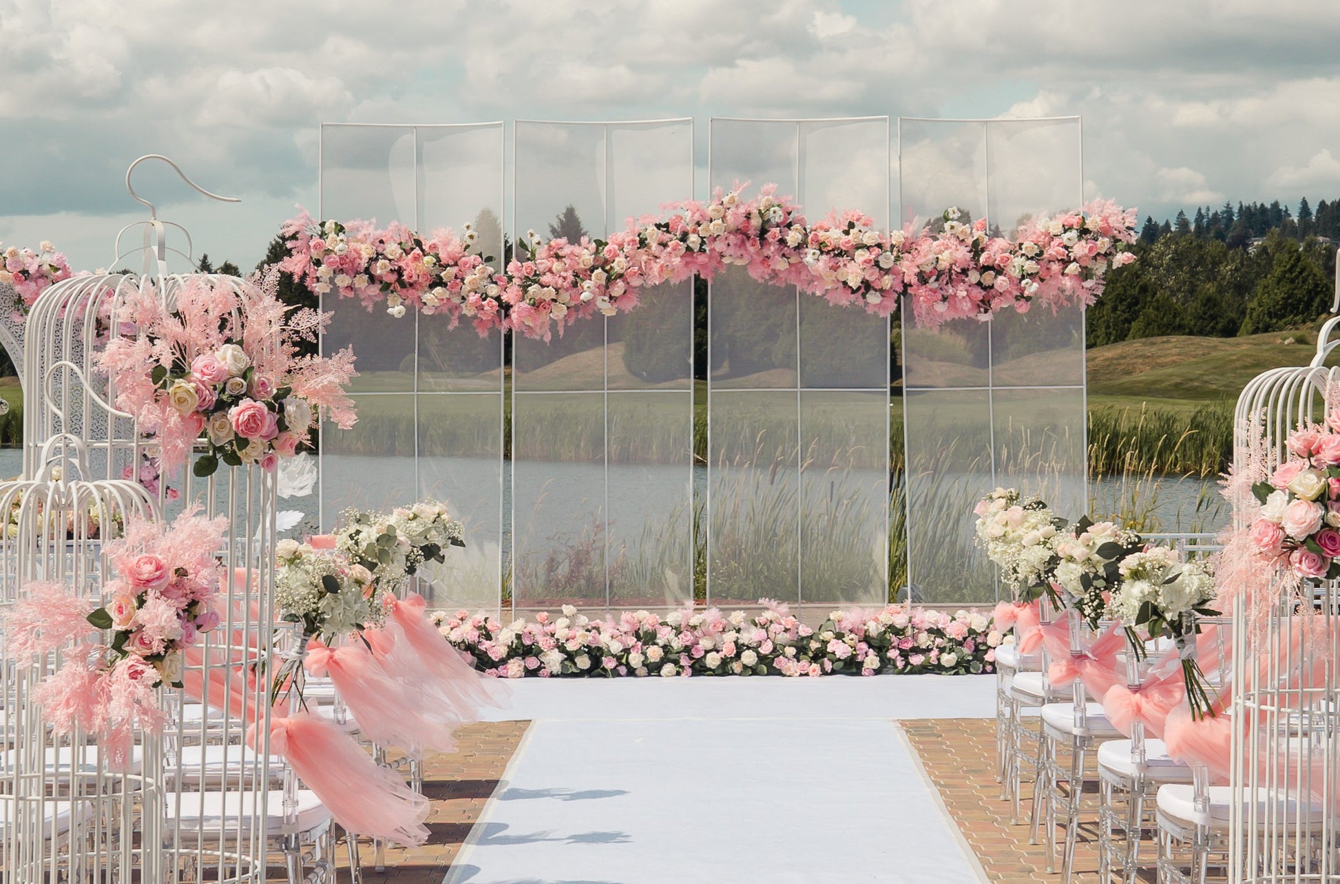 Metal Semicircle Grid Backdrop - Fino Decor