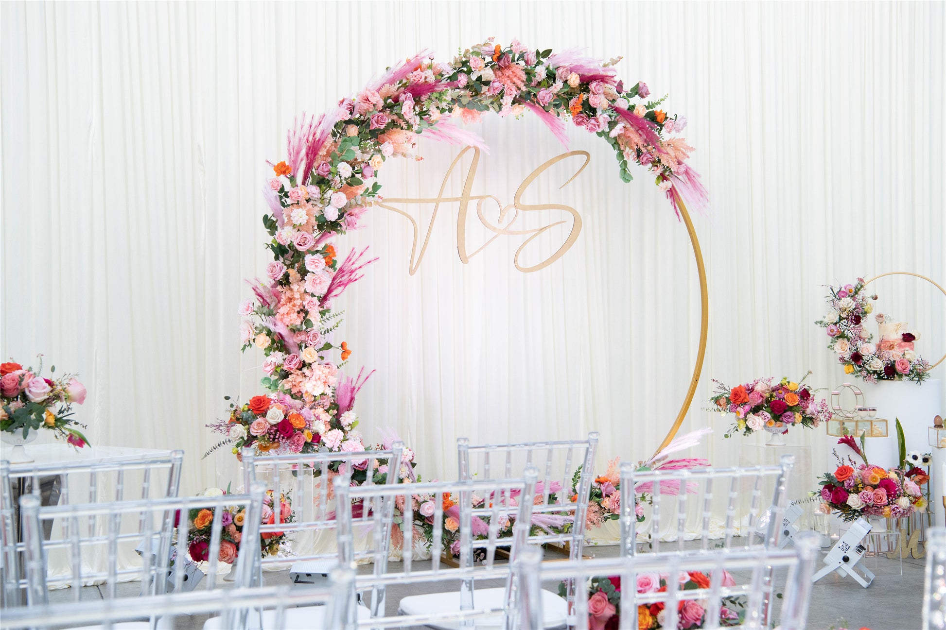 Metal Round Wedding Arch/ Circle Wedding Arch Only (Square Pipe) - Fino Decor
