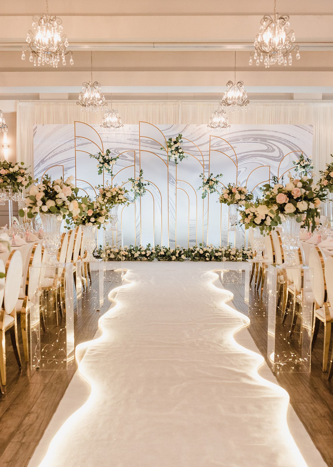 Luxury Metal Backdrop/Gold Stage Background Only - Fino Decor
