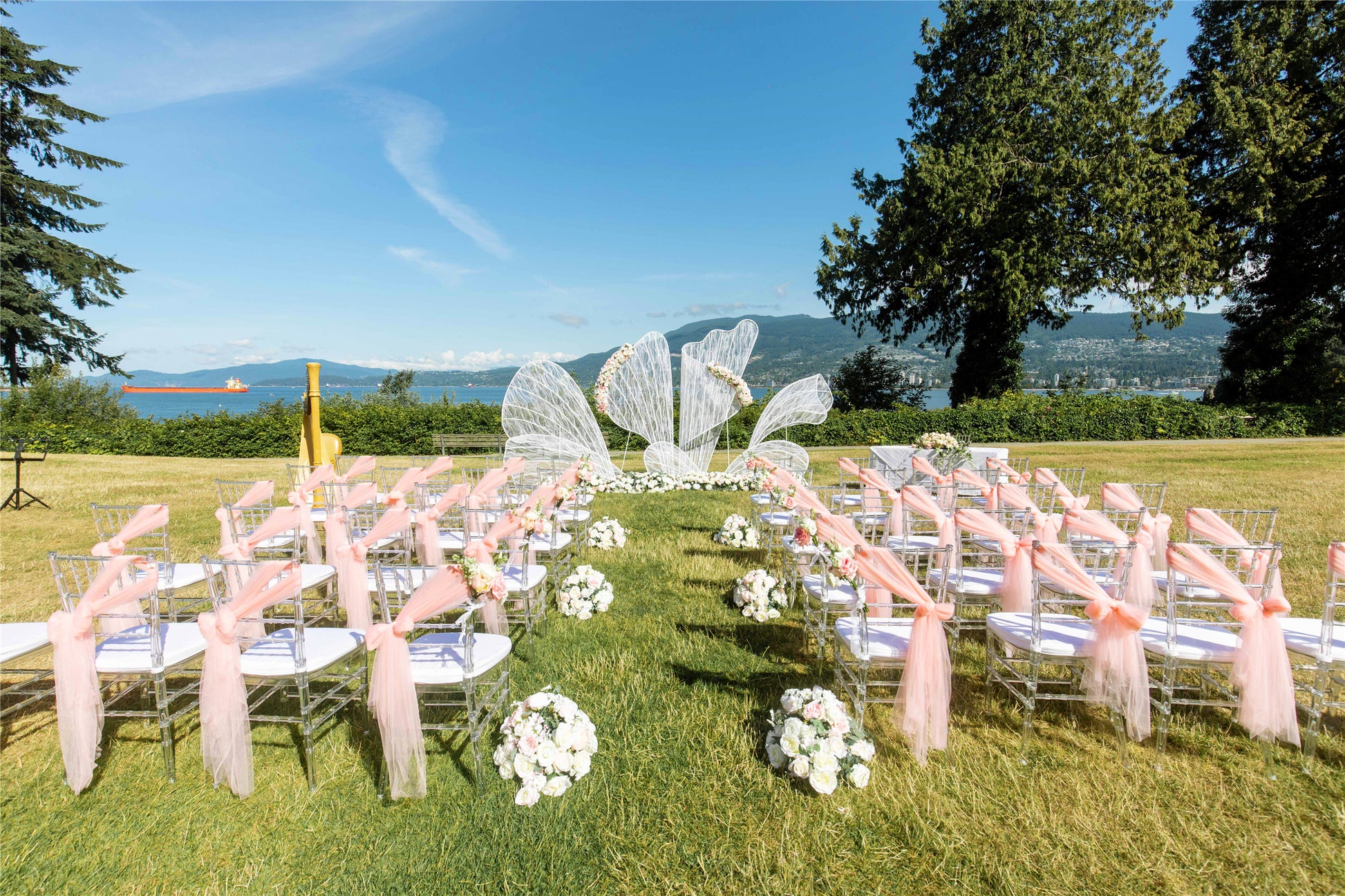 Iron Petal Large Stage Background/Ceremony Arch Only - Fino Decor