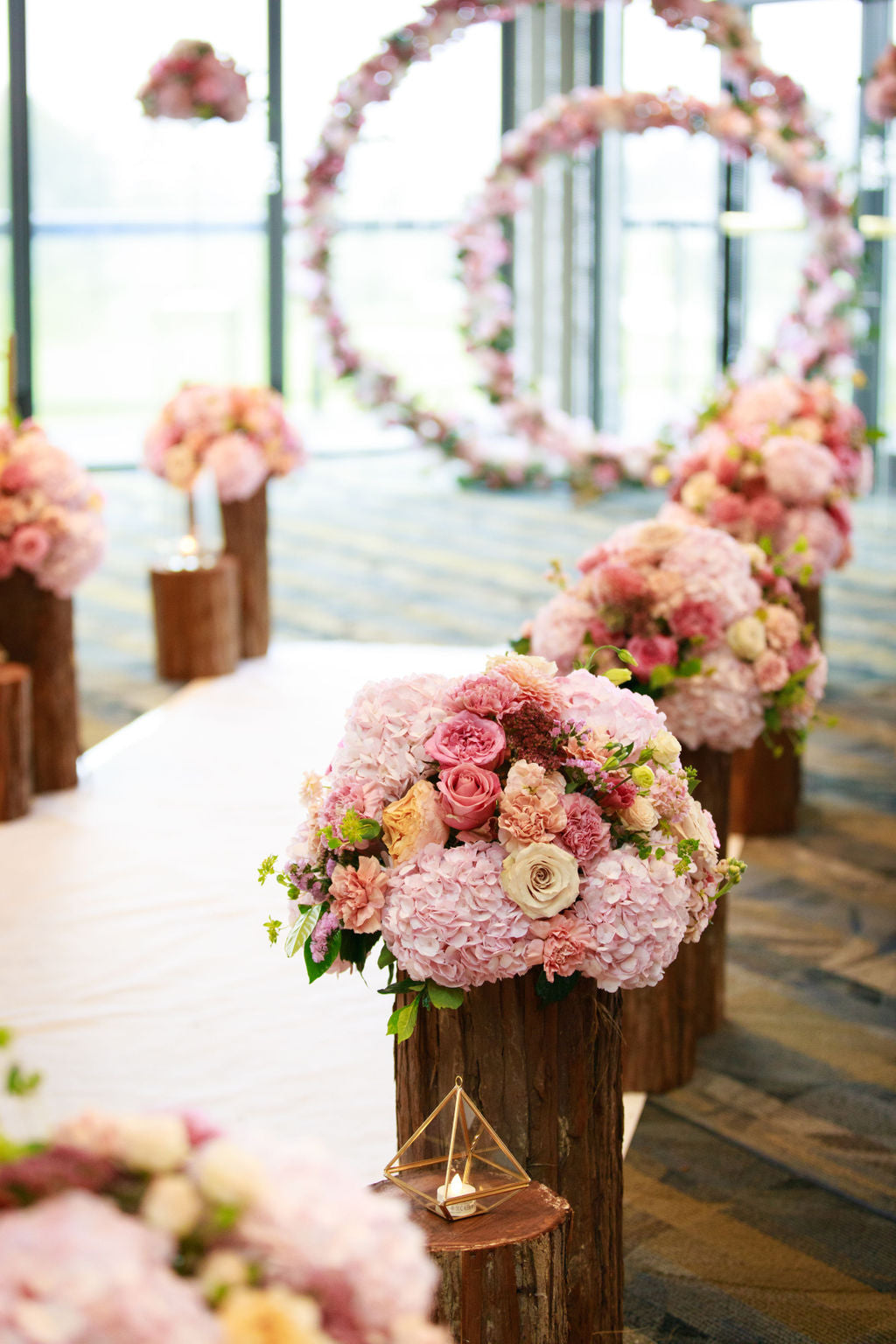 Wooden stake/Wedding Pilar - Fino Decor