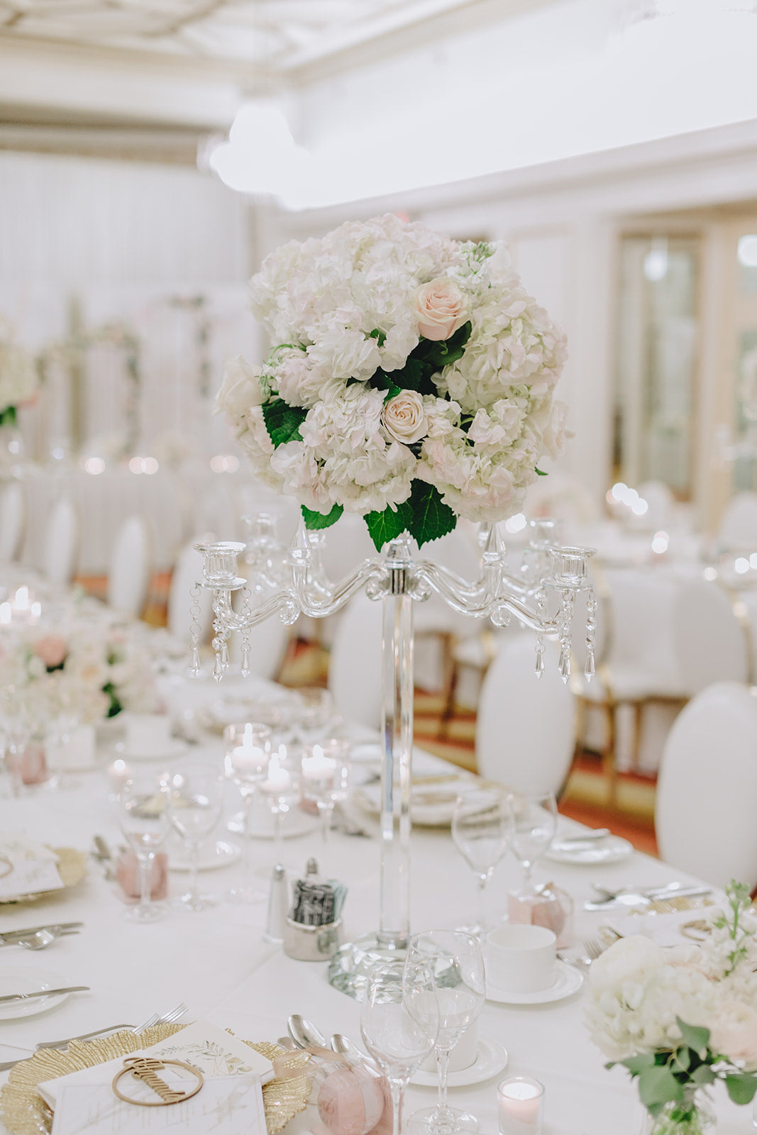 Tall 4 Arms Wedding Centerpiece Crystal Candelabra Centerpiece Top Flower Bowl for Table - Fino Decor